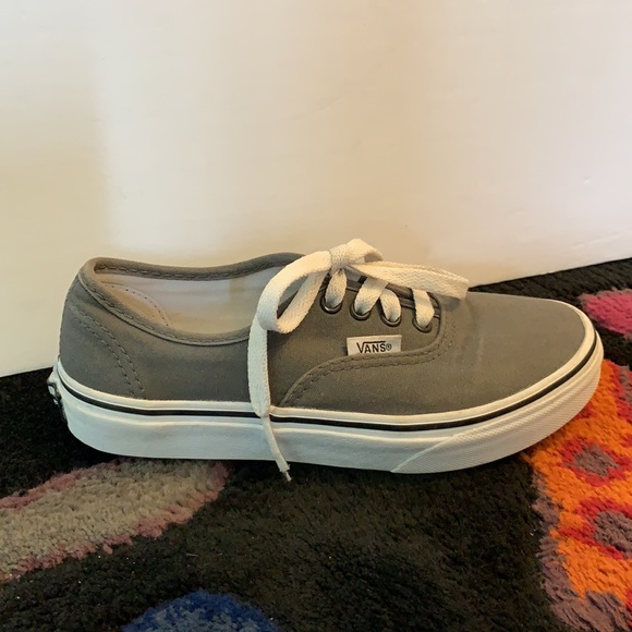 Vans Authentic Classic Kid’s size 2.5Y Pewter Gray - Picture 2 of 8